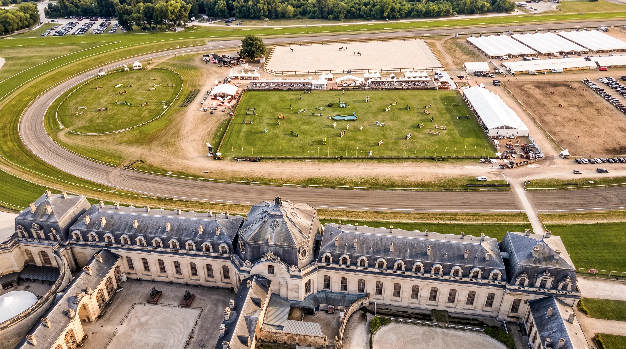 2026-BG-ARCHI_PROJET_EQUESTRE_CHANTILLY_PADDOCK_01